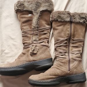 EUC like new. Womans Denver Hayes winter boots